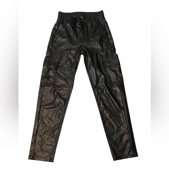 American Eagle Stretch High-Waisted Vegan Leather Straight Cargo Pant Size 00 - Picture 4 of 8